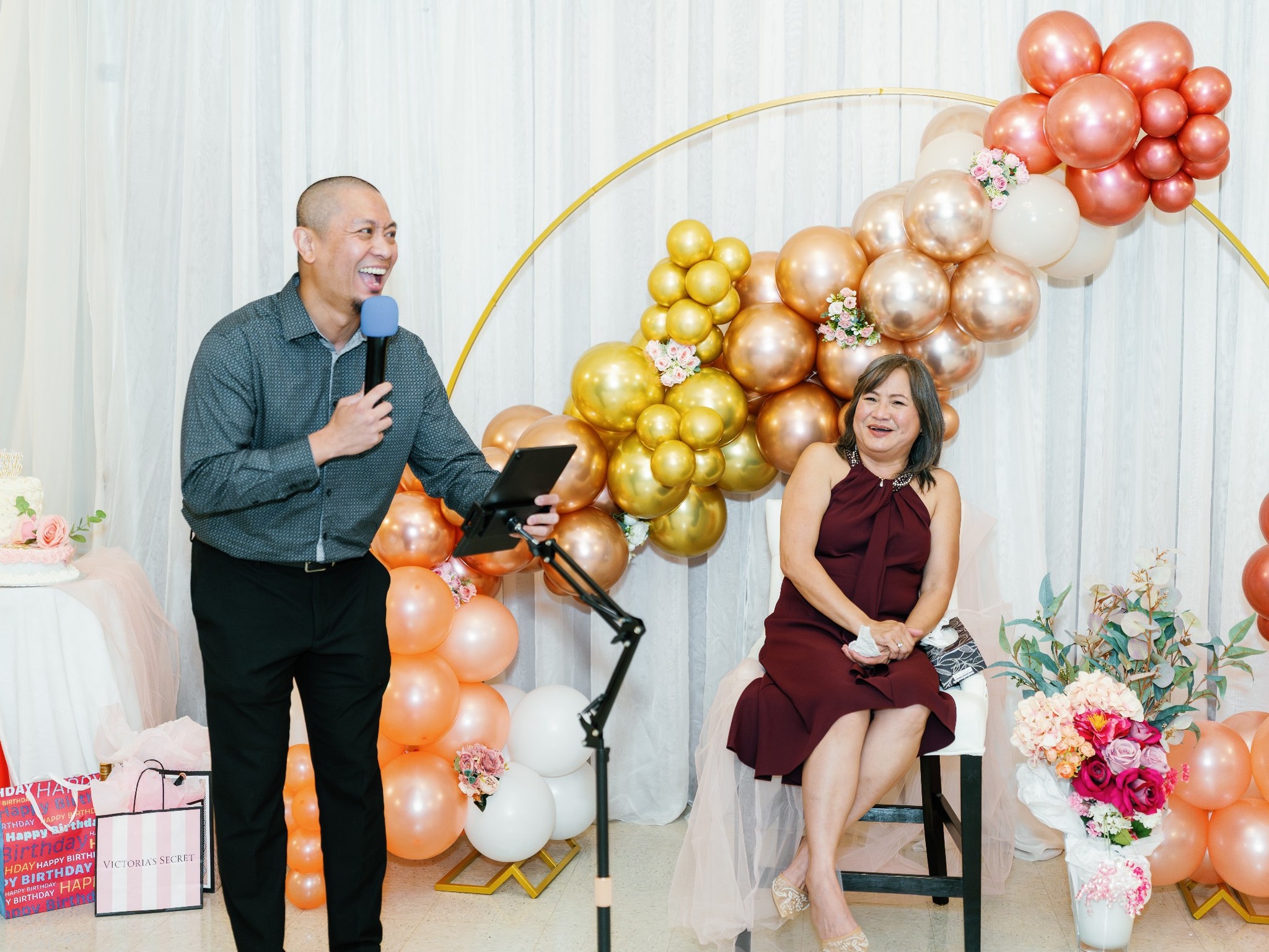 Papa Jedder hosting an event